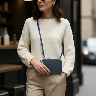 【MONDAINE 瑞士國鐵】RFID防盜 多本護照大容量牛皮護照包 旅行證件防搶包 附可調背帶(黑/藍/奶棕)