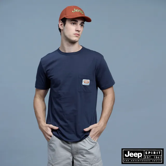 【JEEP】男裝 車頭燈布章純棉口袋短袖T恤(深藍色)