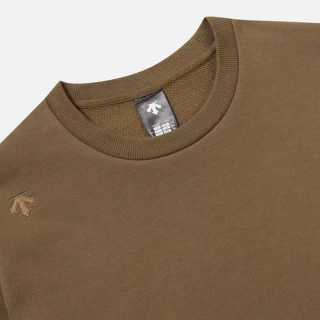 【DESCENTE】迪桑特 女士 環保毛圈布 背後印花舒適長袖大學T(棕色)