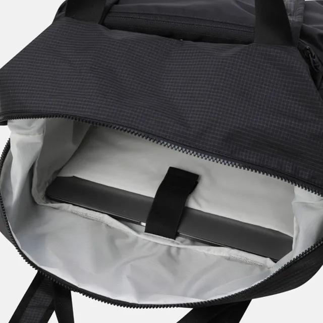 【DESCENTE】迪桑特 中性 40L 戶外旅行大容量波士頓包(黑色)