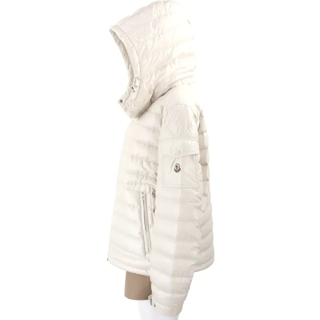 【MONCLER】Lgens 徽章 米白色絎縫 連帽可拆羽絨外套 夾克-男女可穿(頂級羽絨)