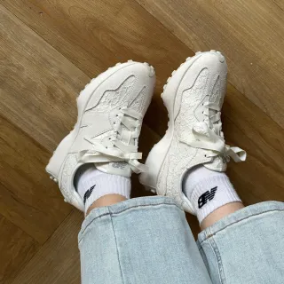 【NEW BALANCE】NB 復古鞋_WS327LCB-B_女性_蕾絲米杏