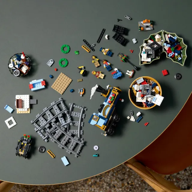 【LEGO 樂高】Icons 10361 佳節特快車(火車模型 居家擺設 積木 玩具)