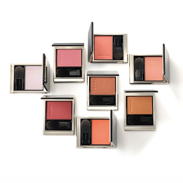 SUQQU 晶採光潤頰採為日本專櫃品牌,提供5g容量的高品質腮紅/頰彩/修容產品,適用於各種膚質,擁有01至08共8種色號,可持久保鮮5年,適合追求自然光采與精緻妝容的消費者。 SUQQU 晶采光潤頰采