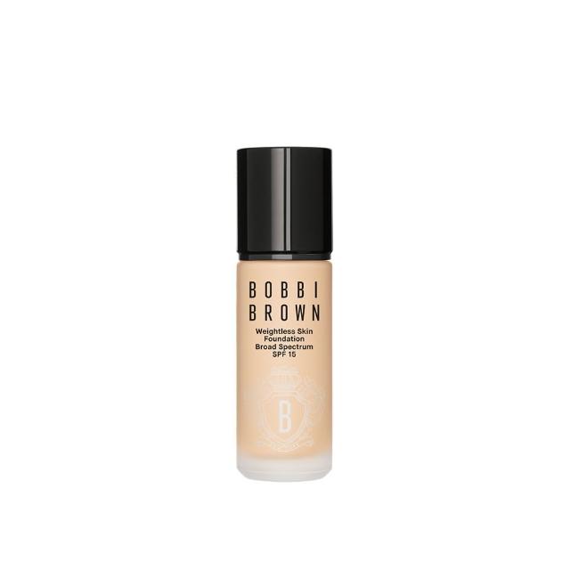 BOBBI BROWN 霧光持久粉底液 SPF15 PA++ 是一款專櫃公司貨粉底液，30ml容量適合日常使用。其霧光質地能提供自然透亮的妝效，並具備持久不脫妝的特點，適用於各種膚質。產品依包裝標示顯示產地，儲存期限為3年，請詳閱說明。