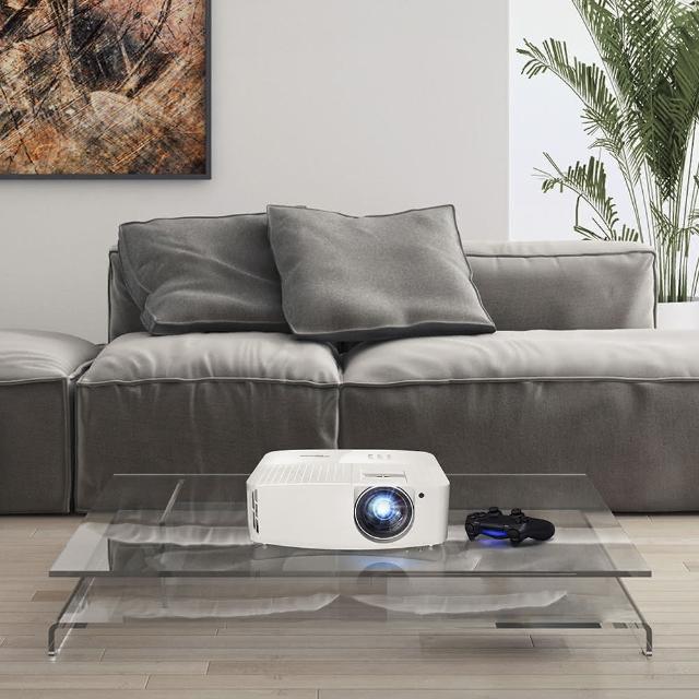 Optoma奧圖碼 GT2160HDR Optoma 奧圖碼 GT2160HDR 短焦家用劇院投影機,支援 4K UHD 解析度 (3820 x 2160),4000 流明亮度與 1,200,000:1 高對比,提供 36.4” – 300.5” 大畫面投影。具短焦投影、側投功能、REC709 色域準確還原與減少噪音設計,內建喇叭,投射距離僅 0.4m – 3.4m,適合居家娛樂。燈泡壽命長達 15,000 小時,三年保固 (需註冊),中國製造 BSMI 認證。