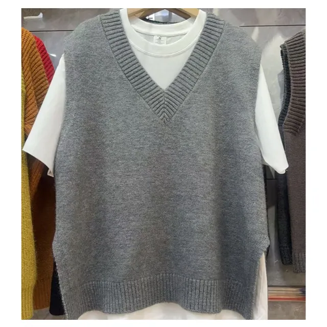 【JC Collection】☆台灣現貨☆V領雙開叉針織背心|休閒百搭(黑色、灰色)