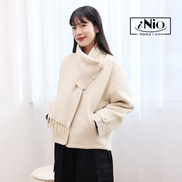 【iNio 衣著美學】圍巾式典雅毛呢外套 V領搭配扣環圍巾 寬鬆剪裁 長袖上衣外套 CDW4734