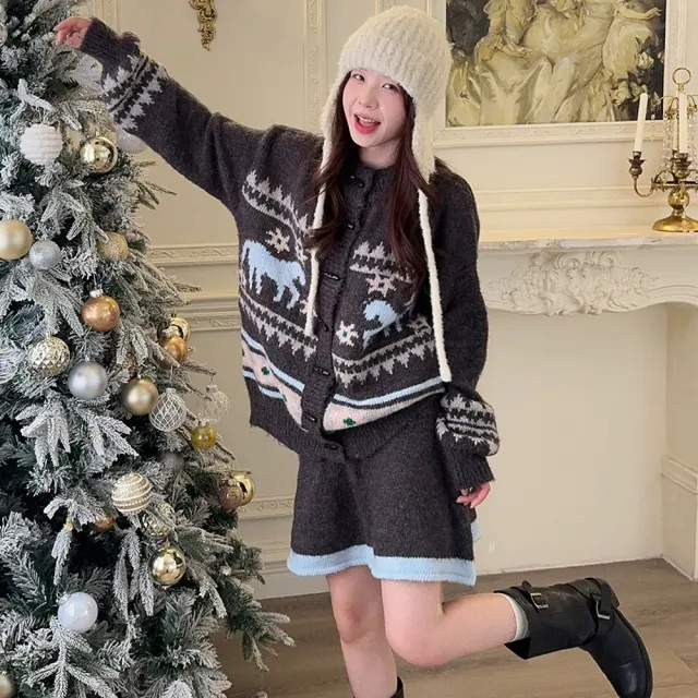 【AS 梨卡】女裝 套裝 毛衣 針織 連身裙 連身短裙 外套 短裙 牛角扣 秋冬聖誕套裝 ES299