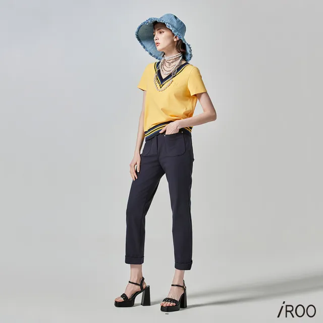 【iROO】鉚釘口袋合身八分褲