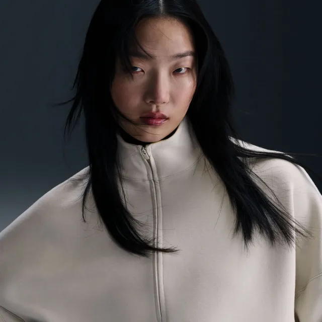 【NIKE 耐吉】圓領套頭衫 女 AS W NK 24.7 DF HZ TOP SOFT 運動 休閒 寬鬆 Dri-FIT 米 (HQ8189104)