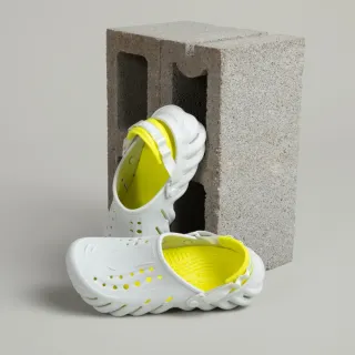 【Crocs】中性鞋 波波克駱格 洞洞鞋(207937-1NK)