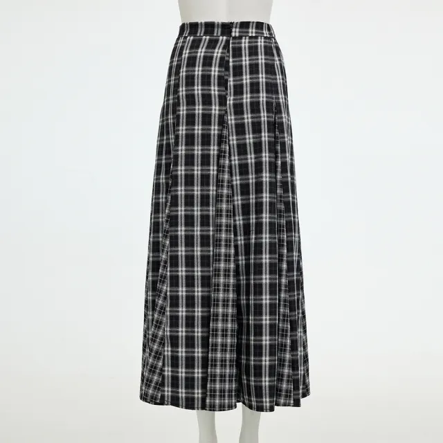 【ILEY 伊蕾】個性格紋傘擺長裙(黑；M-XL；1262662213)