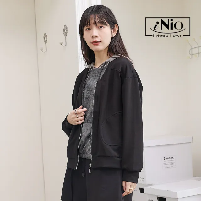 【iNio 衣著美學】落肩V領立體拼接拉鍊外套 縮口袖 雙口袋設計 長袖夾克 CEW4818