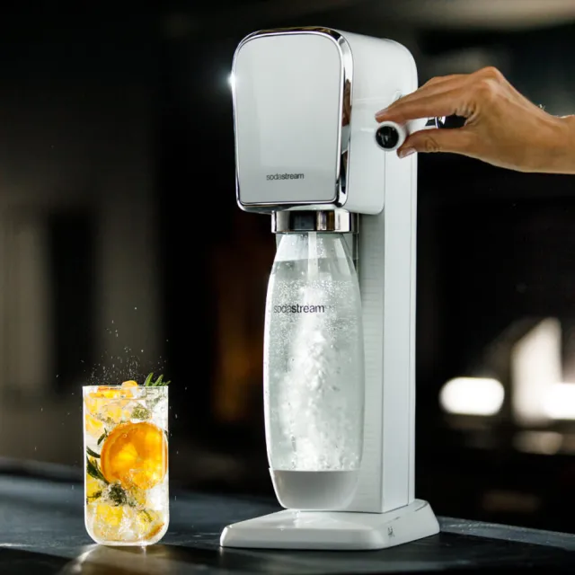 【Sodastream】ART 拉桿式自動扣瓶氣泡水機 白/黑(加碼送1支鋼瓶 含原箱共2支+水瓶x2)
