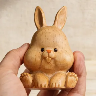 【MoonDy】擺件 裝飾品 居家擺件 可愛齙牙兔 桌面裝飾 櫸木裝飾品 木雕擺件 療癒小物 擺設 雕刻擺件