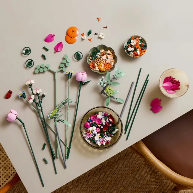 【LEGO 樂高】Botanicals 10342 優雅粉紅花束(花藝 居家擺設 積木 玩具模型 禮物)