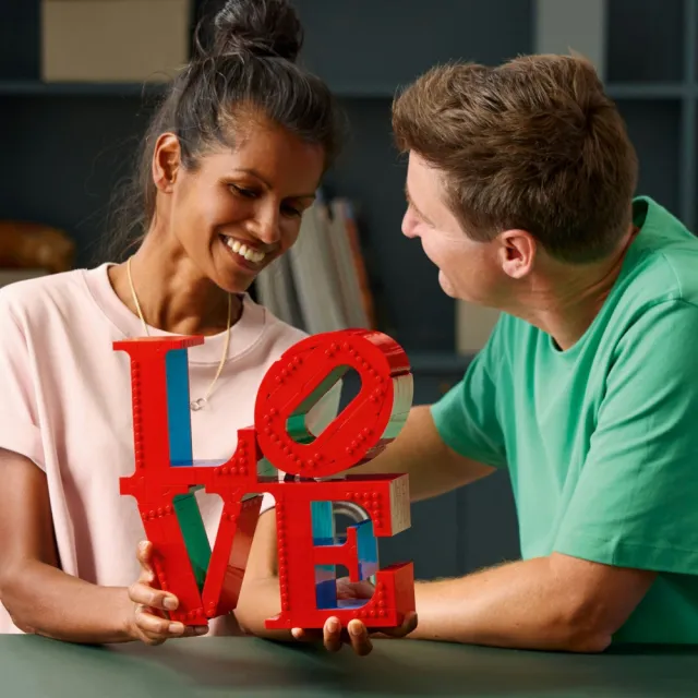 【LEGO 樂高】Art 31214 LOVE(居家擺設 節慶禮物 普普藝術雕塑 羅伯特印第安納 玩具 禮物)