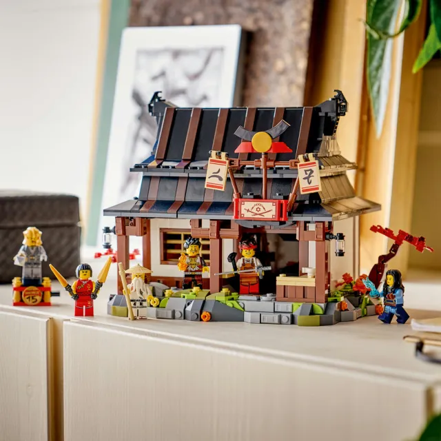 LEGO 樂高】旋風忍者系列71858 四武鐵匠舖15 週年紀念版(創意玩具忍者