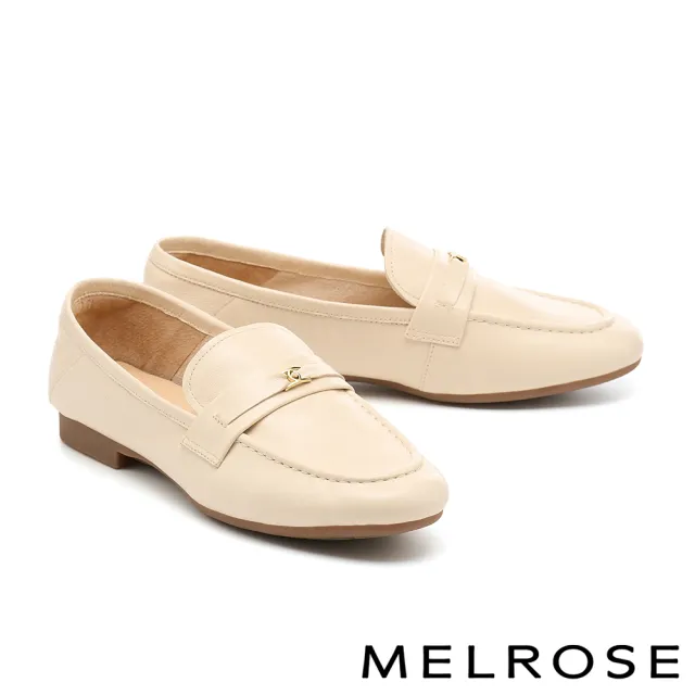 【MELROSE】美樂斯 復古時尚珍珠金屬釦打蠟羊皮樂福低跟鞋(米)