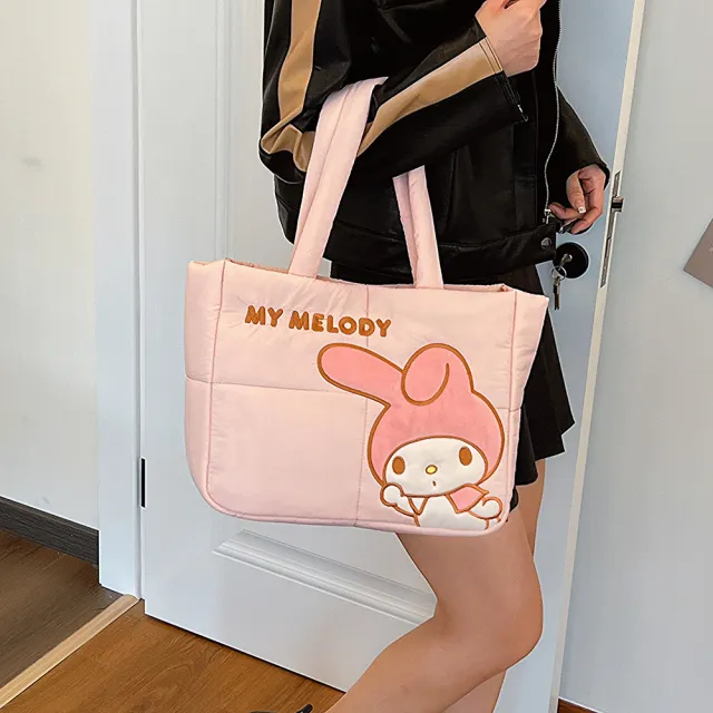 【SANRIO 三麗鷗】羽絨布可愛大頭像造型大容量手提袋單肩手提托特包-酷洛米/美樂蒂/帕洽狗