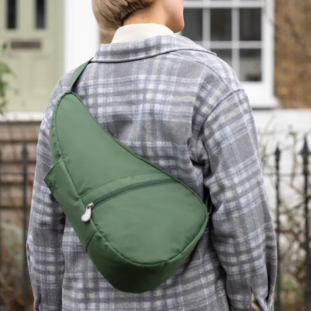 【HEALTHY BACK BAG】官方直營-再生材質 RECYCLED NYLON SMALL 斜背包-杜松綠 男包 女包 側背包 斜背包