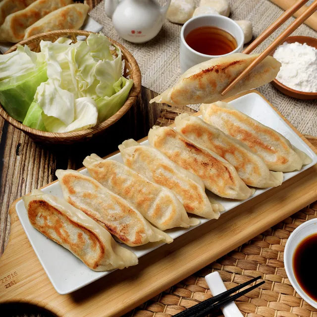【朱記餡餅粥】黃金大鍋貼 7入*5盒(含運)