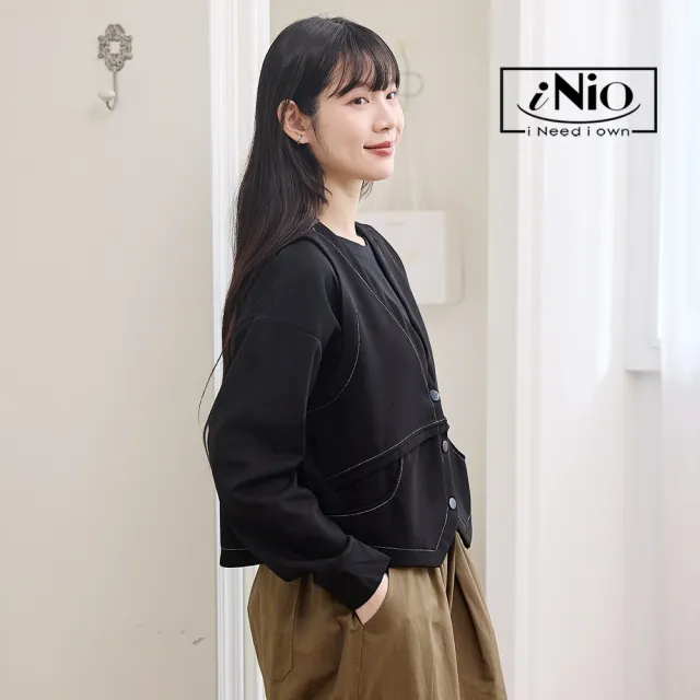 【iNio 衣著美學】西裝式V領背心外套 對稱式剪裁 縫線裝飾 西式下襬 V領背心 CEW4822