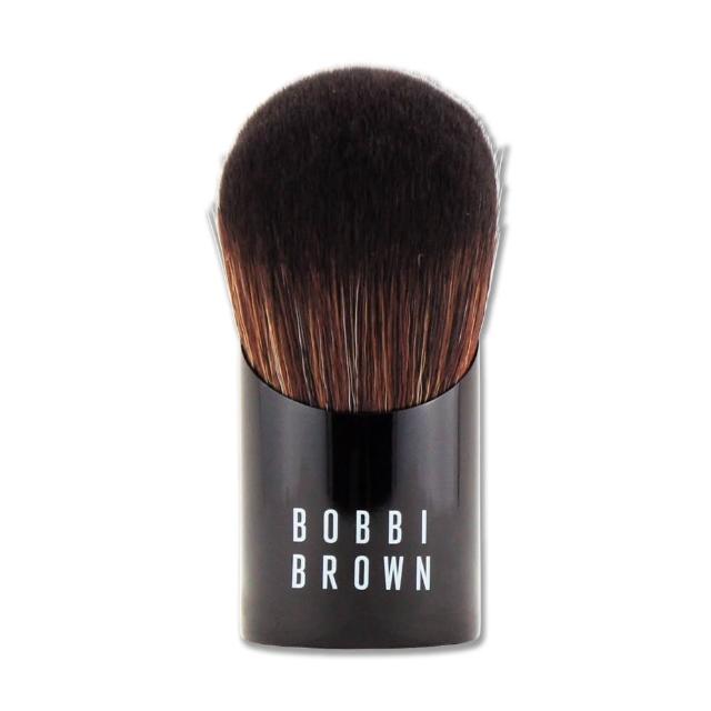 BOBBI BROWN 芭比波朗 大師定妝刷(公司貨) 是專櫃正品，適用於臉部定妝，適合各種肌膚。刷毛柔軟均勻，能輕柔地將粉底或散粉均勻拍打上臉，打造自然持妝效果。產品為國內專櫃公司貨，品質有保障，產地依商品包裝顯示，儲存期限請詳見產品包裝標示。