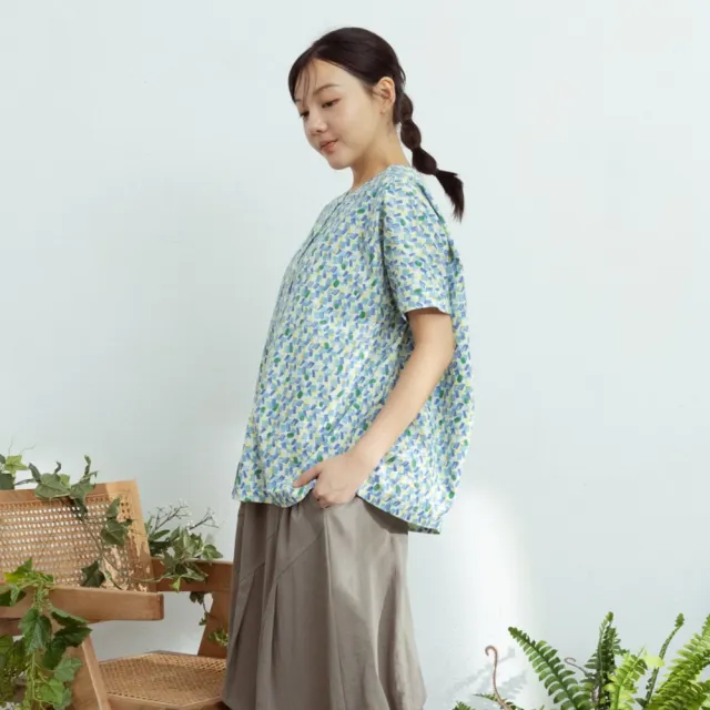 【MOSS CLUB】彩色幾何印章風格布花圓領襯衫 綠 紫 黃