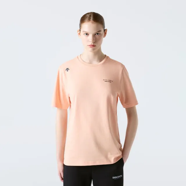 【DESCENTE】短袖上衣 男 女 中性 快排 UNI ESSENTIAL COMFORT FIT SHORT SLEEVE TS 珊瑚 SR123UTS15-CORL