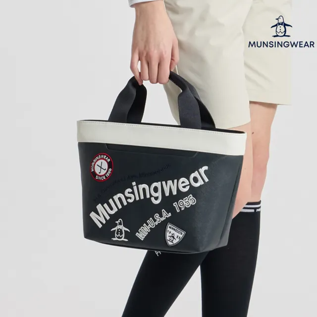 【Munsingwear】企鵝牌 藏青色 弧形Logo設計小手提包 MGXJ0543