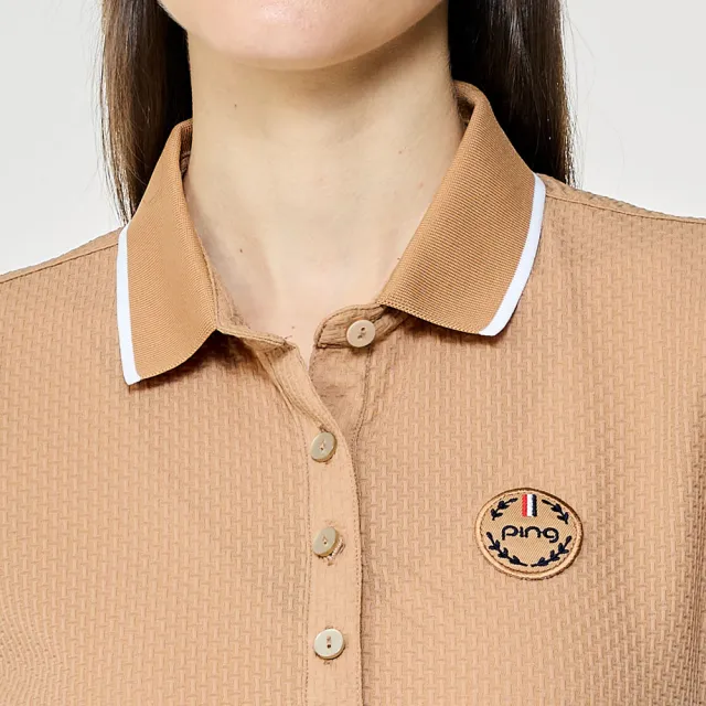 【PING】女款立體織紋高彈力短袖POLO衫-卡其(GOLF/高爾夫球衫/RA26101-75)