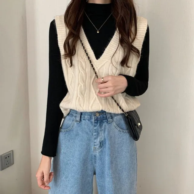 【Uicy】韓版寬鬆V領背心毛衣 小可愛 背心 衣服 女裝 上衣 S88
