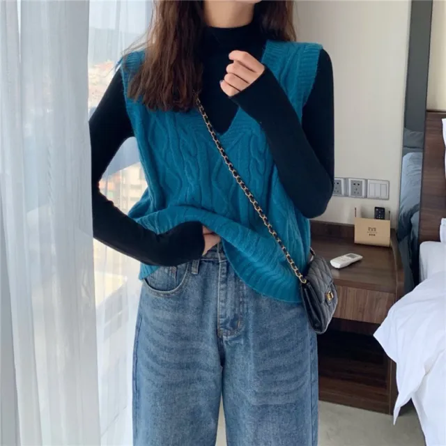 【Uicy】韓版麻花V領無袖針織背心 小可愛外套 背心衣服女裝 S88