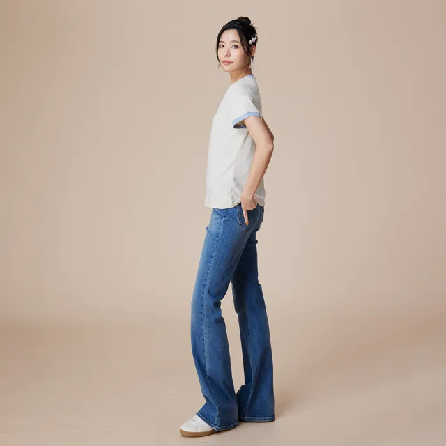 【Lee】女裝 短袖T恤 / 撞色 LEEJEANS花卉印花  奶霜白 標準版型 / LB602029721