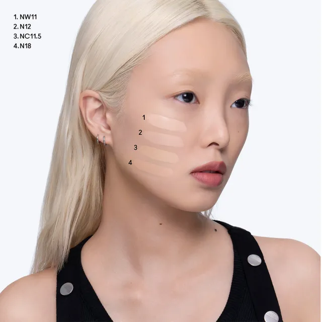 【M.A.C】臥蠶自然大眼組(霧絲絨氣墊粉餅+調光校色液1.8ML+立體修正液4.5ML