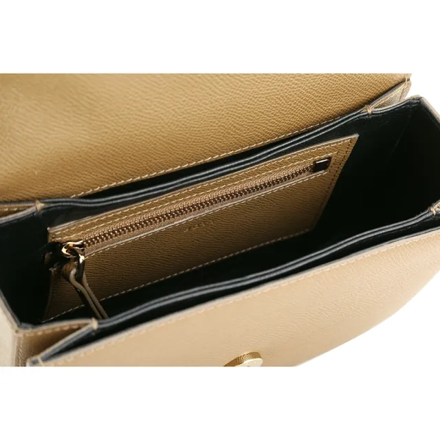 【BOYY】Saddle 拋光金方釦防刮牛皮滑動式背帶馬鞍包-卡其棕