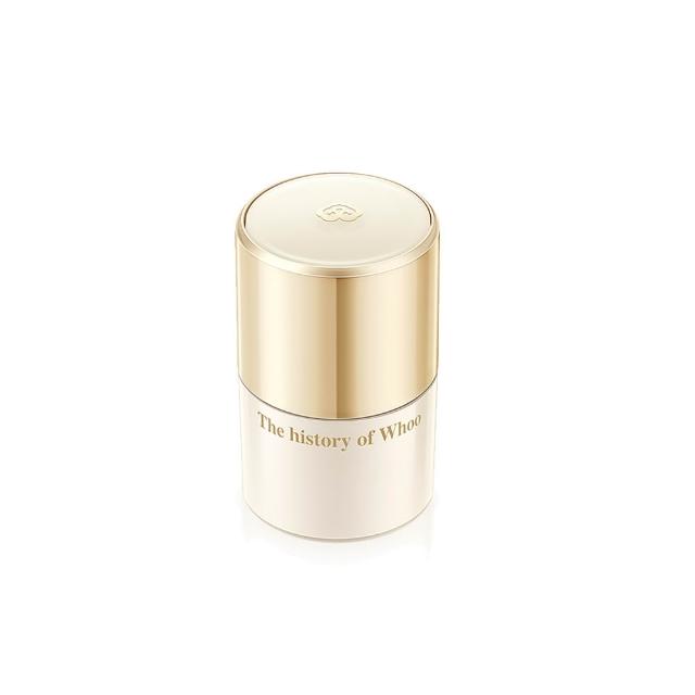 WHOO後推出的皇后之吻純金修護唇萃，結合韓國傳統美容智慧與現代科技，專為乾燥、起皮的唇部設計。富含純金成分與多重滋養精華，有效修護唇部肌膚，提升保濕力與潤澤感。輕薄質地易於塗抹，貼合自然，讓雙唇煥發健康光采。