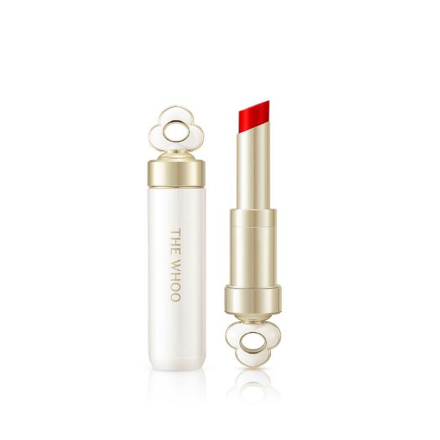 whoo後 初綻花語潤色護唇膏為高階護唇聖品，富含滋養成分，能深入修復乾裂唇部，同時提供自然潤澤與輕盈色彩，讓雙唇保持柔滑水潤與完美狀態。適合日常使用，提升唇部健康與美感。