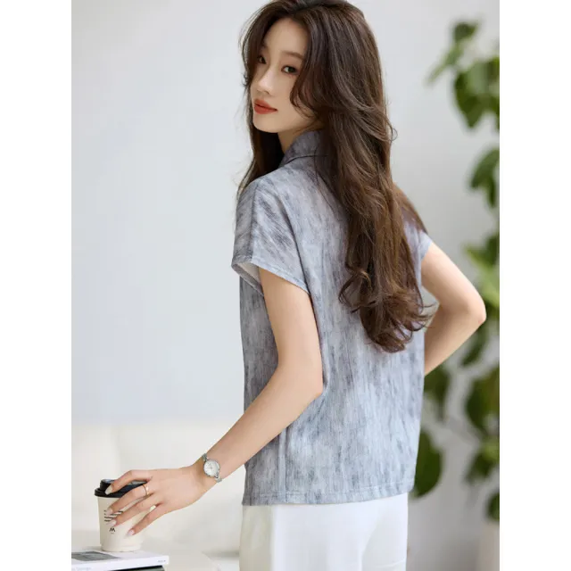 【ALLK 歐楷】新品上架 渲染造型上衣 藍色 尺寸L-XXL/中大尺碼/涼爽/透氣