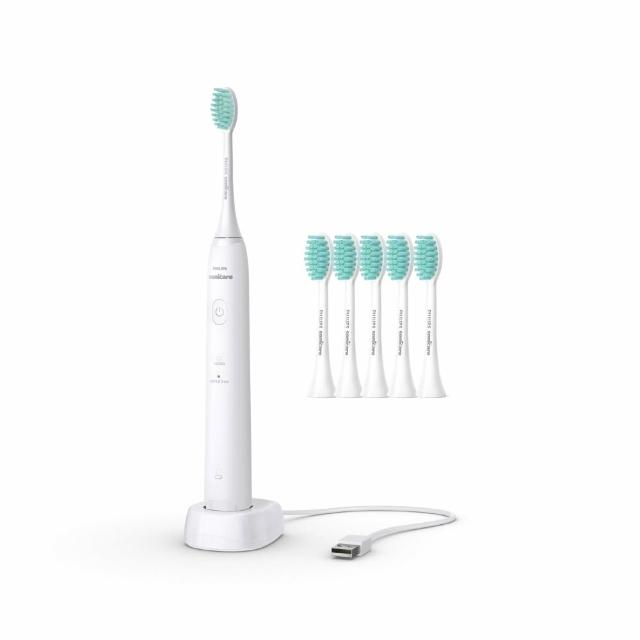  飛利浦 PHILIPS HX2421 電動牙刷，採用聲波技術提供溫和清潔與敏感模式，適合日常口腔護理。包含2100系列握把、1個溫和清潔刷頭及USB充電器，鋰離子電池支援110-220V電壓，尺寸24x18x7cm，中國製造，2年保固。高效潔牙，保護牙齦健康，是個人衛生用品的理想選擇。 