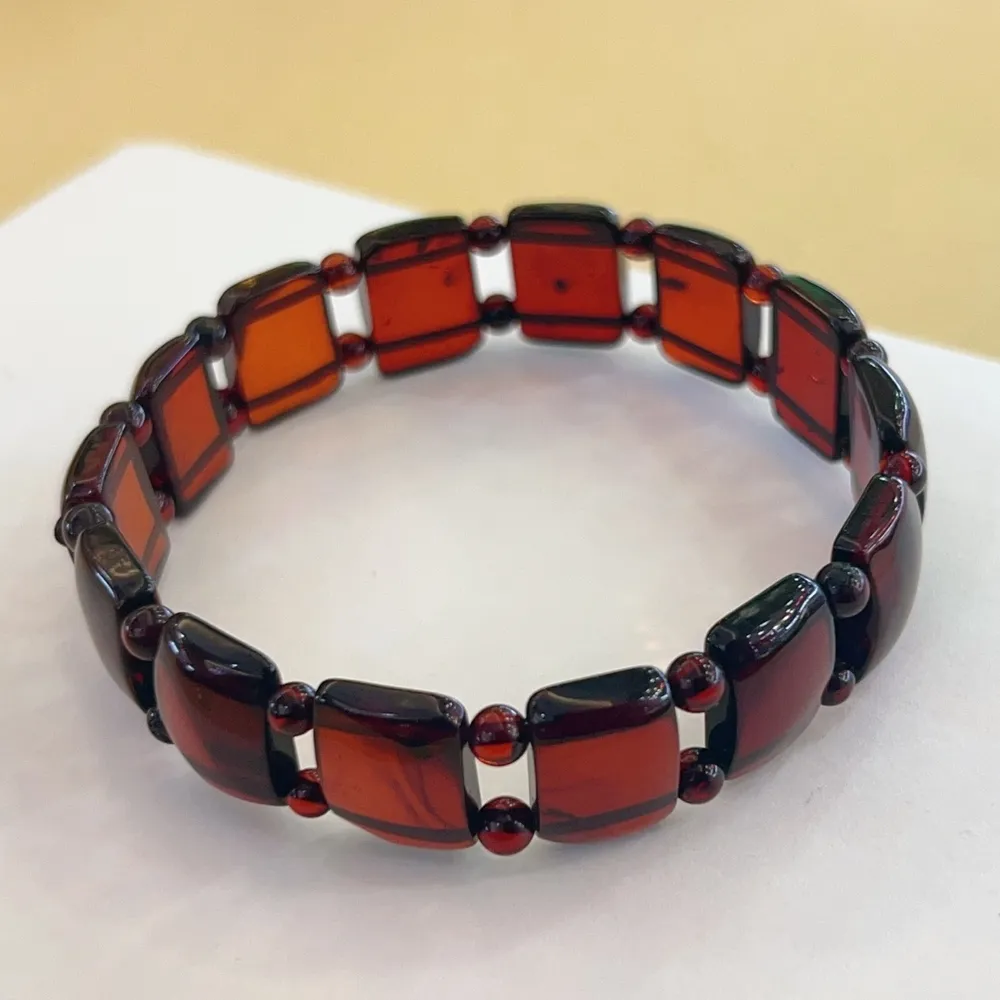 【勝弘珠寶】波羅的海深酒紅血珀手排-10*14mm(血珀手排)