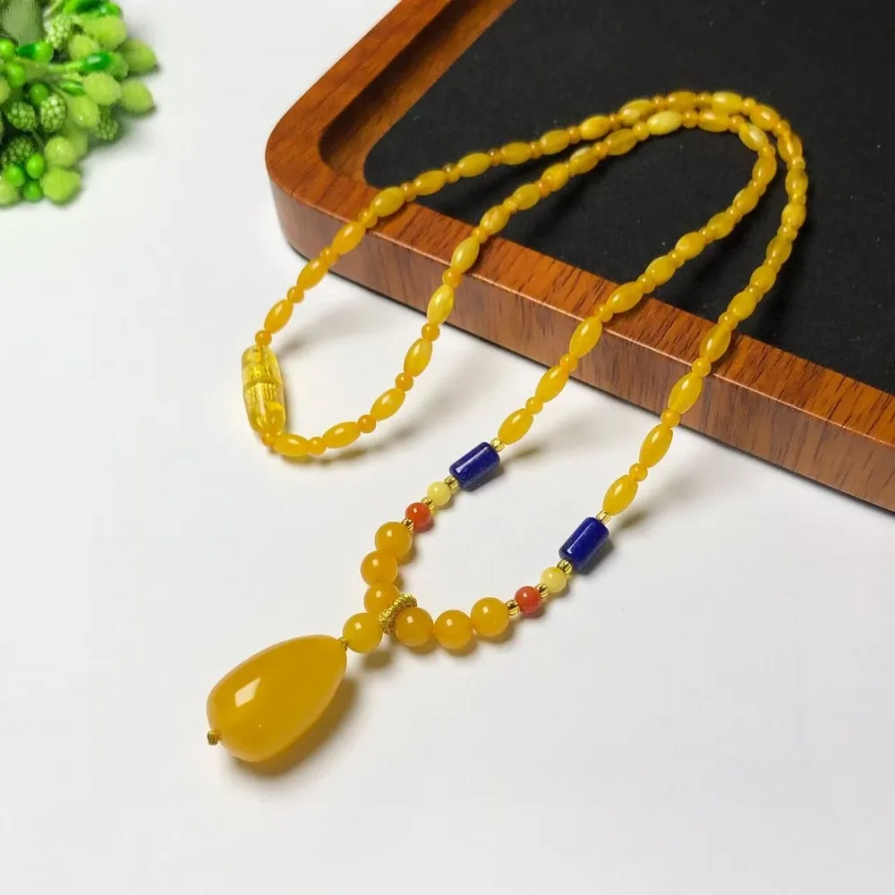 【勝弘珠寶】波羅的海金絞蜜立體水滴配米珠項鍊(金絞蜜項鍊)