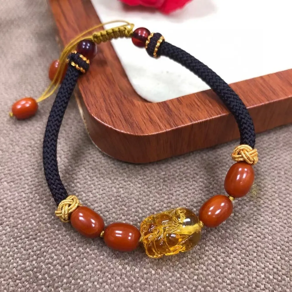 【勝弘珠寶】波羅的海招財金珀貔貅手繩鏈