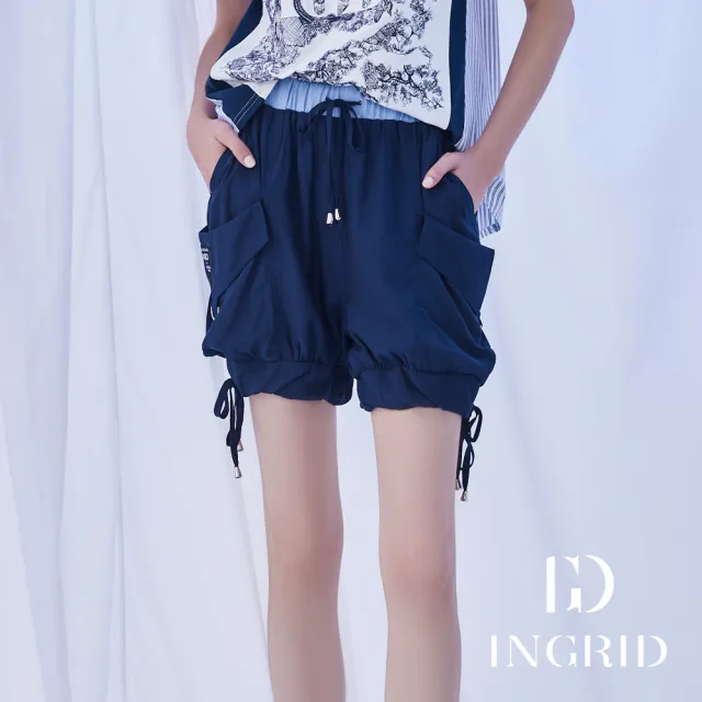 【IGD 英格麗】實體同步款-個性抽繩立體口袋短褲-藍色