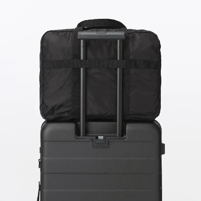 【MUJI 無印良品】可折疊撥水加工旅用波士頓包(適用75L拉桿箱)黑色黒34×44×26ｃｍ
