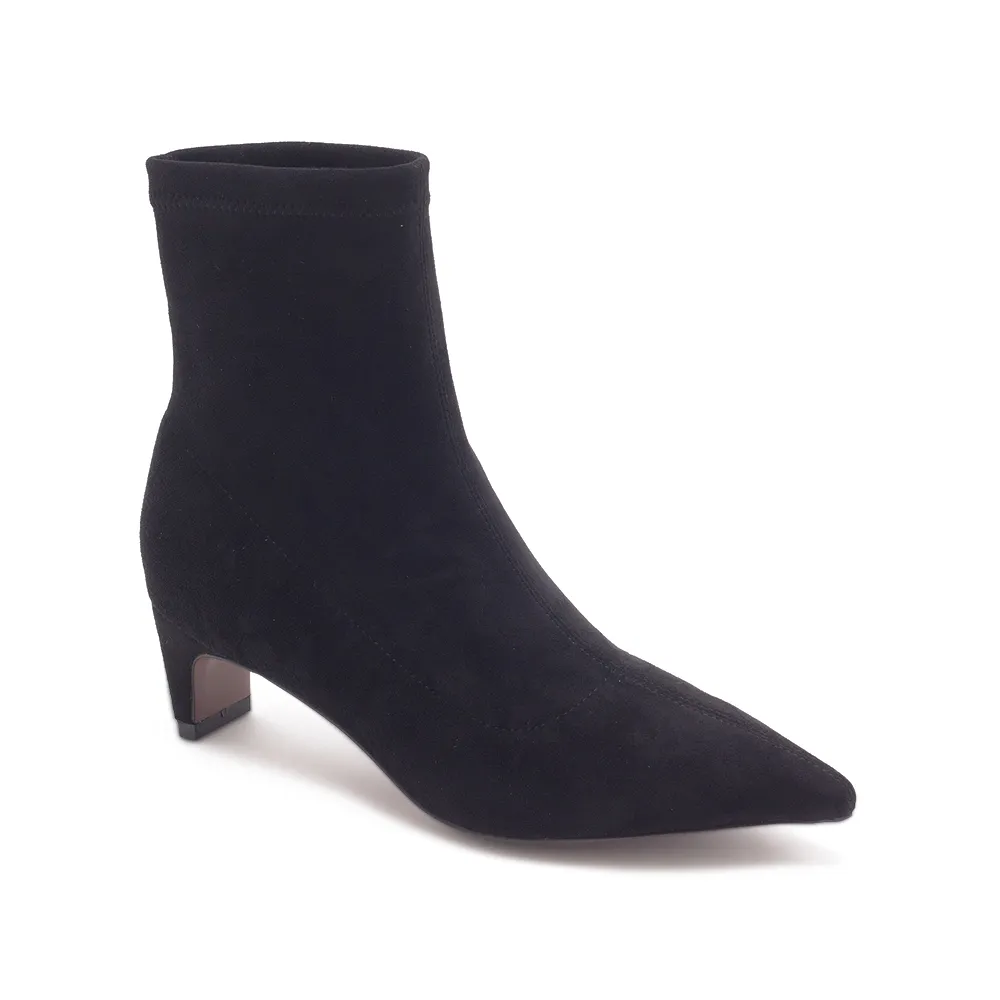 【steve madden】絨面尖頭粗跟短靴 TWKLOE(黑色)