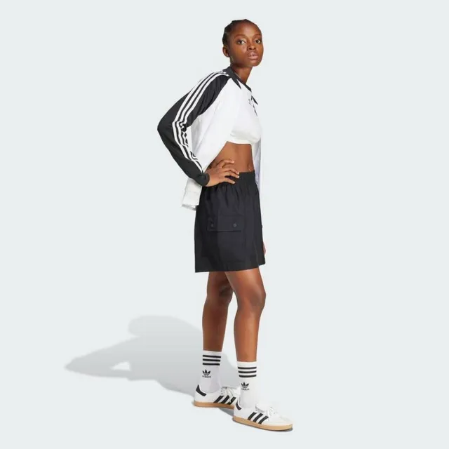 【adidas 愛迪達】運動 休閒 短褲 女褲 ESS C SHORTS(JD1514)