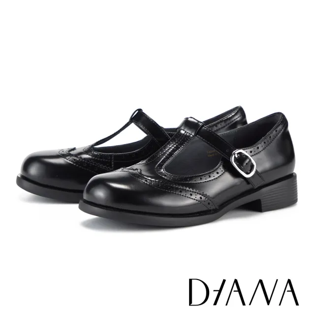 【DIANA】雕花T 字帶低跟瑪莉珍鞋 黑色